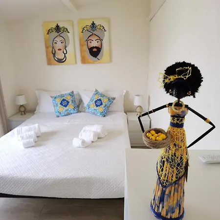 Luxury Sisters House 